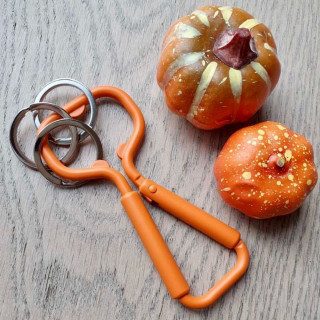 Privezak otvarač karabiner 