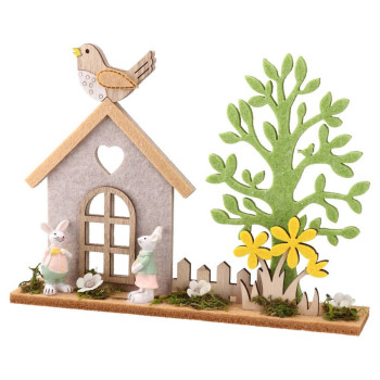 Uskršnja dekoracija kuća i drvo 