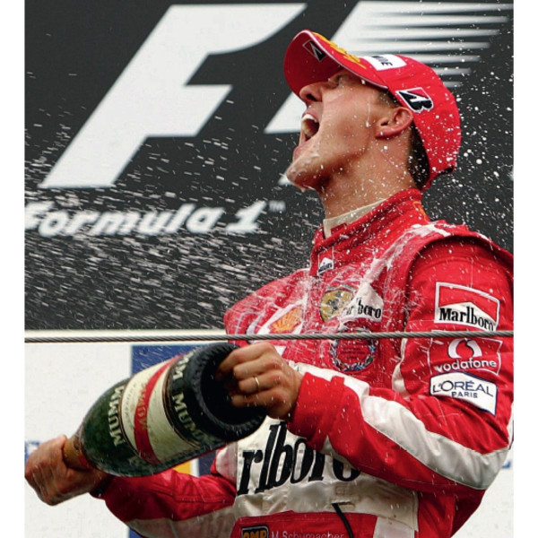 FERRARI Upoznajte legendu DATA STATUS 