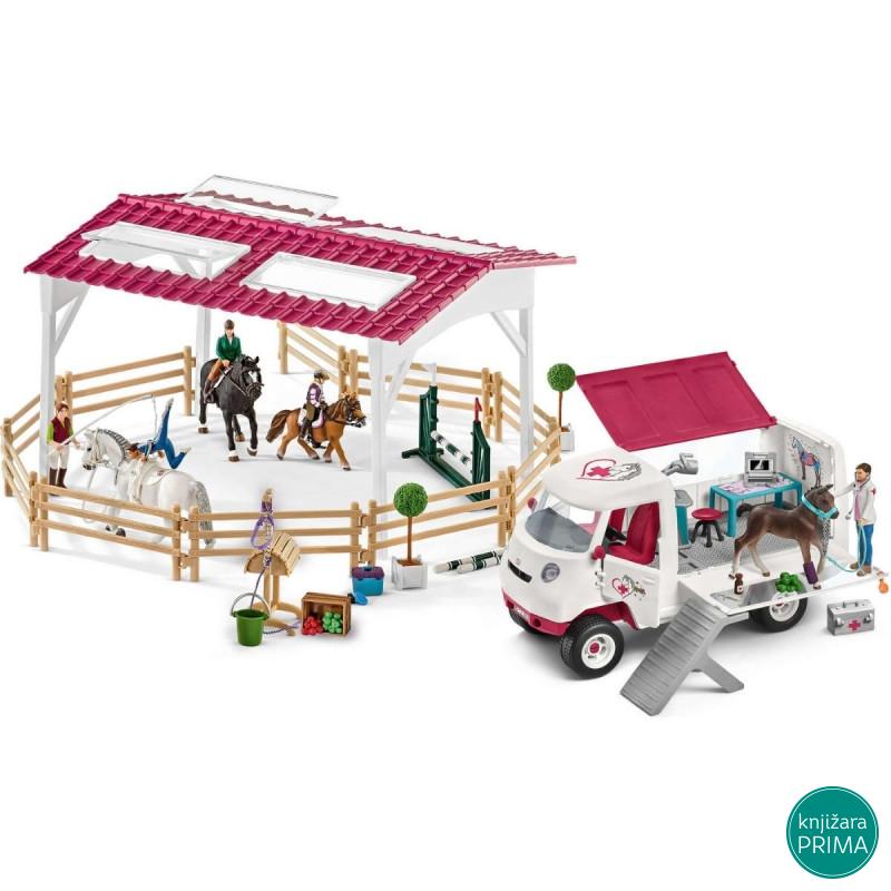 Set arena za jahanje i mobilna veterinarska stanica SCHLEICH 