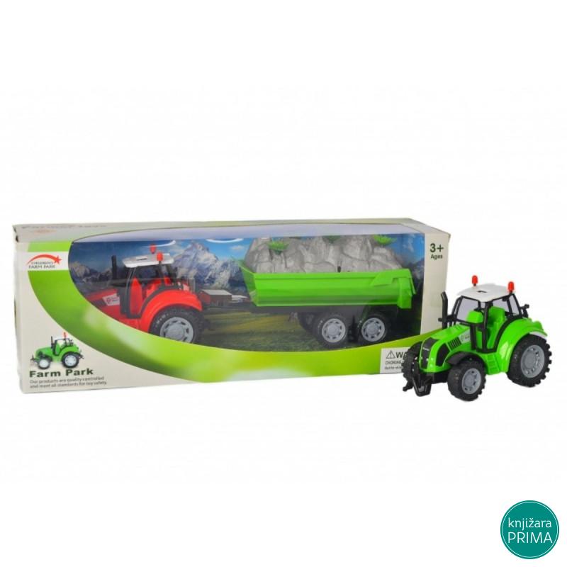 Traktor sa prikolicom transport materijala 